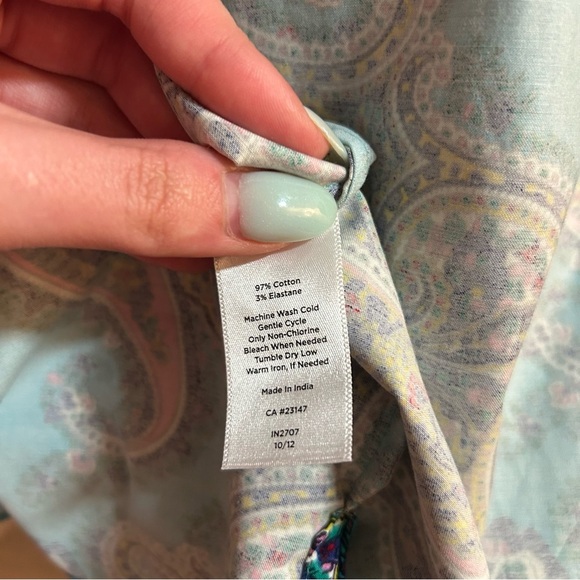 Talbots NWT Vibrant Paisley Button-Up Shirt - Picture 5 of 5